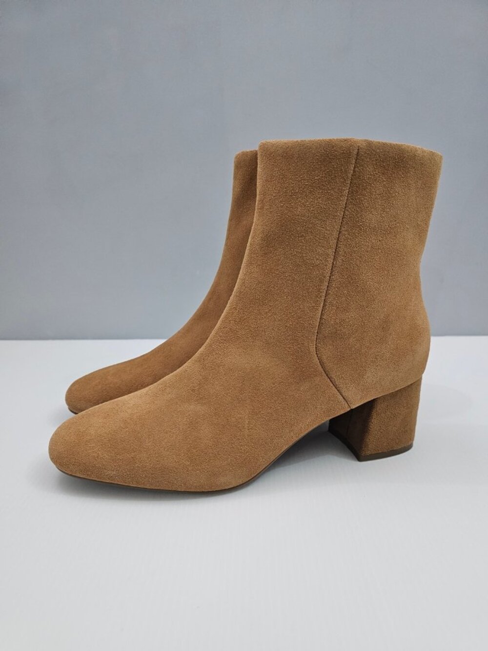 Blondo Alida Waterproof Ankle Bootie Tan Suede Block Heel Fall Womens 8 NEW